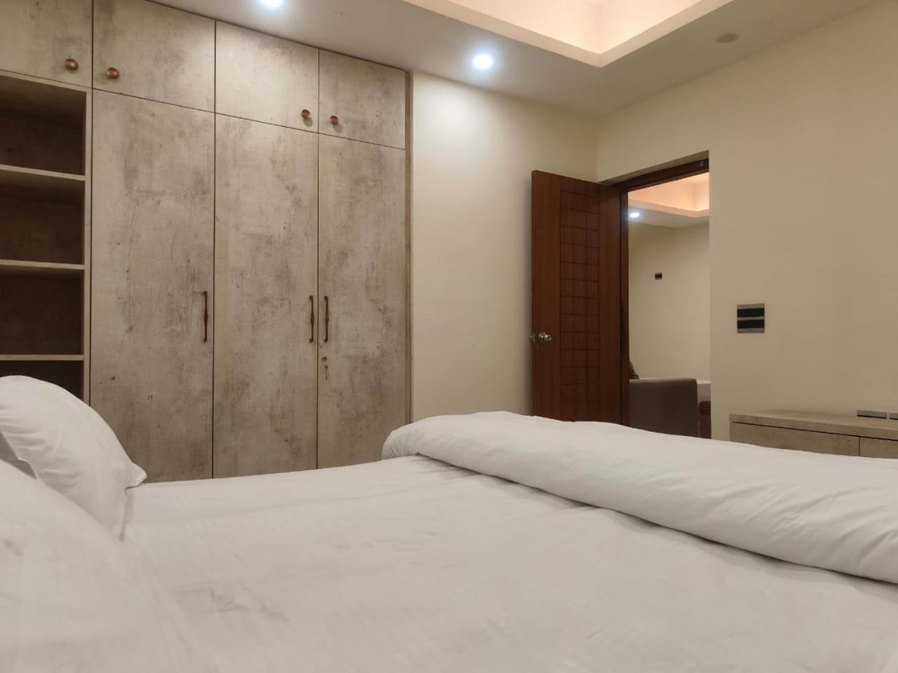 Villa In Vrindavan, Hare Krishna M Ngoại thất bức ảnh