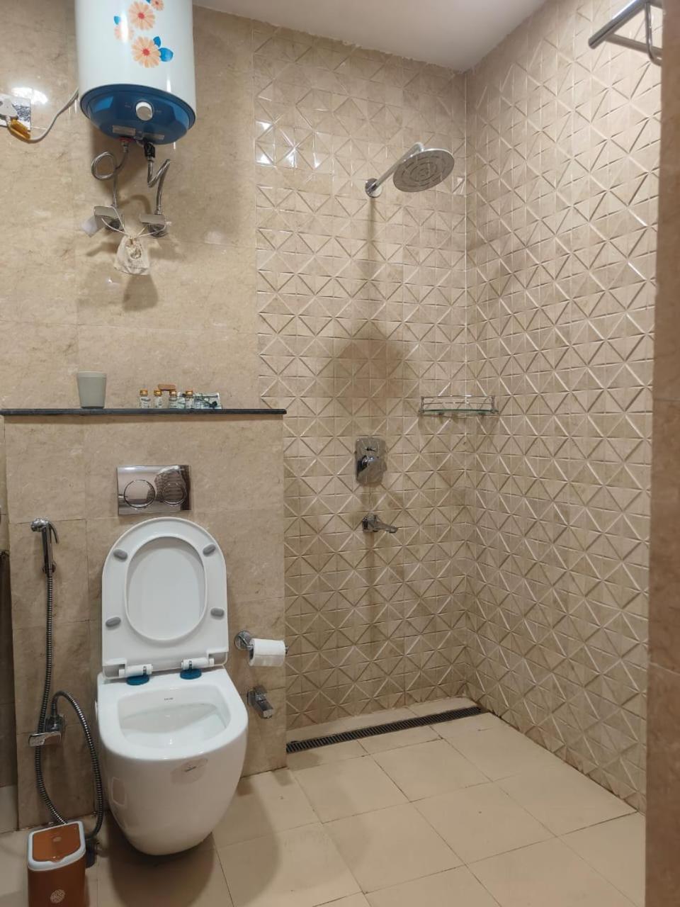 Villa In Vrindavan, Hare Krishna M Ngoại thất bức ảnh